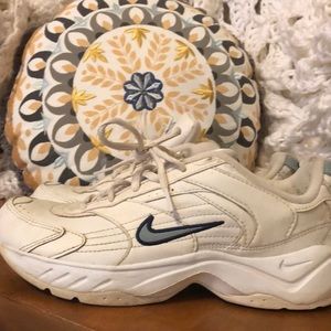 Nike women’s trainers